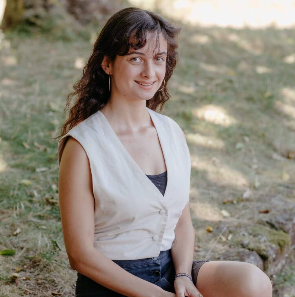 Stephanie Bergwinkl (sie/ihr)