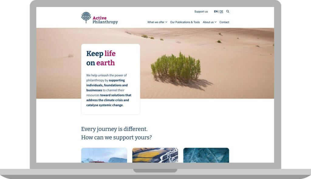 Ansicht der Homepage von Active Philantrophy auf einem Laptop.